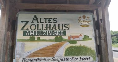 Altes Zollhaus Am Luzinsee in Feldberger Seenlandschaft