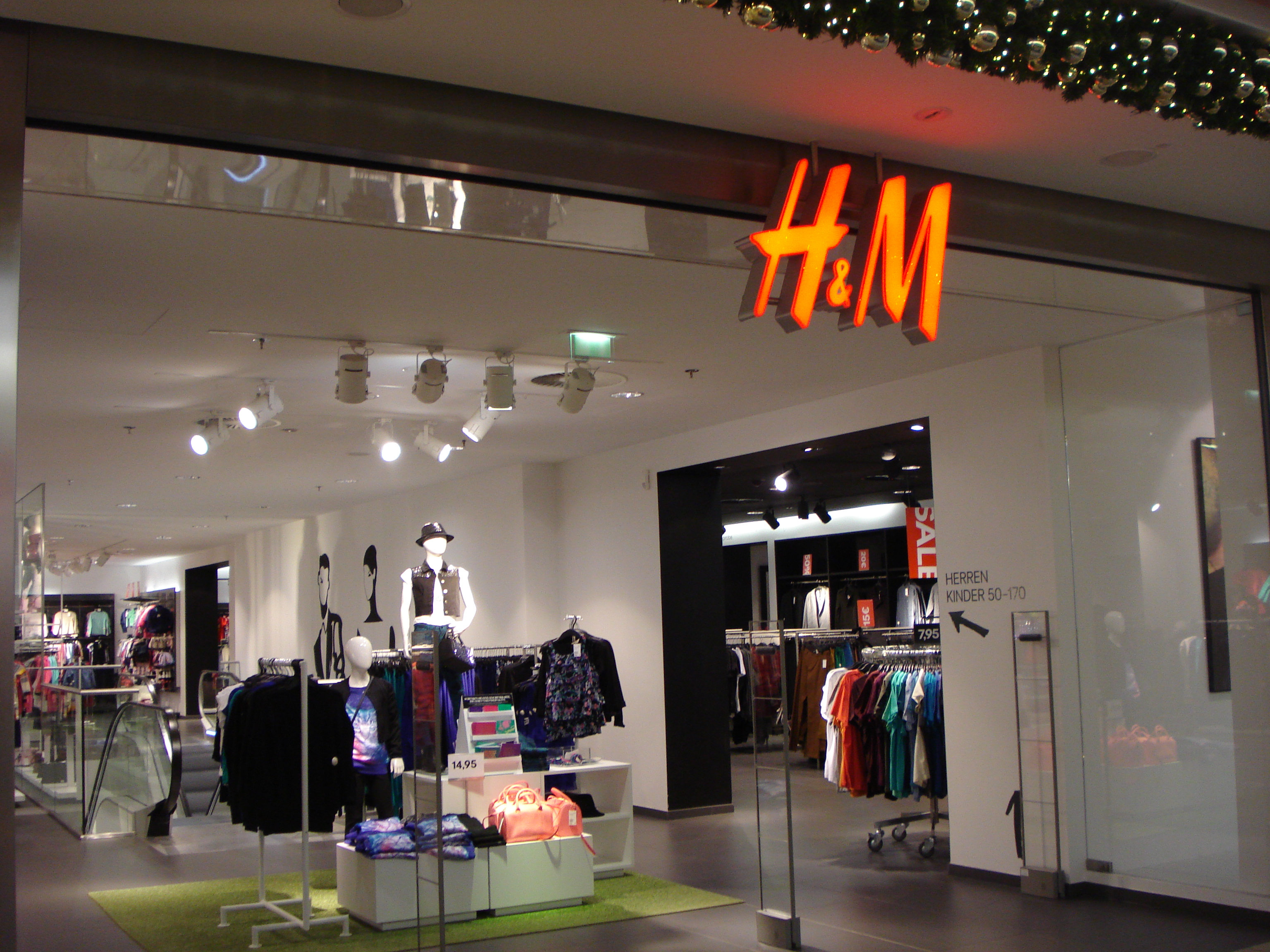 Bild 2 H&M in Hamburg