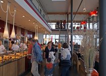 Bild zu Café & Bäckerei Peters Fährhafen Mukran