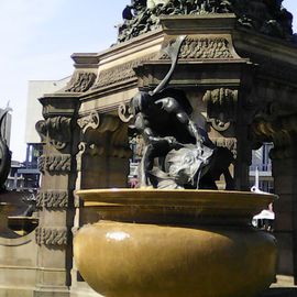 Grupello-Pyramide auf dem Paradeplatz in Mannheim