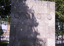 Bild zu Carl-Benz-Denkmal