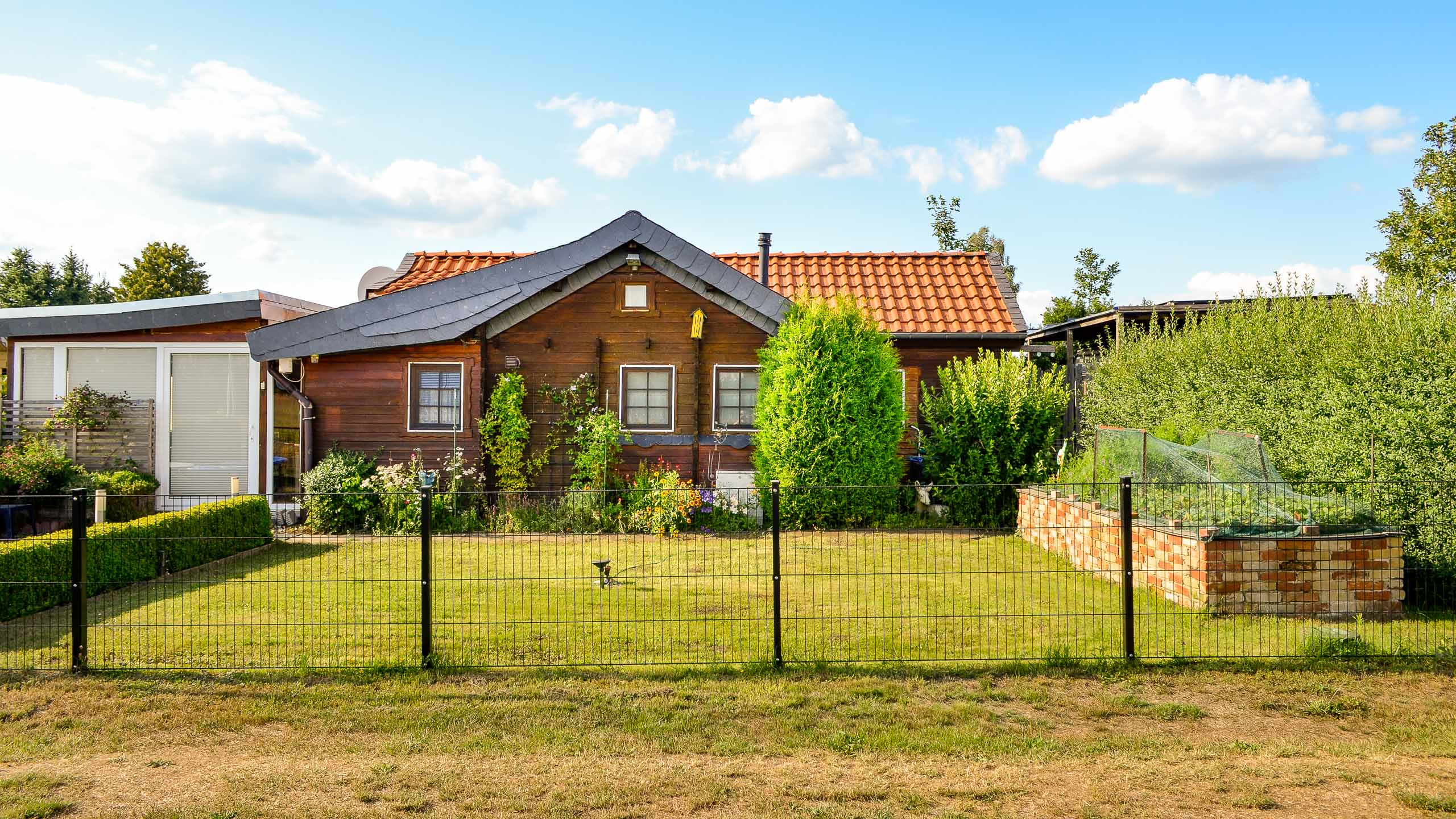 Wochenendhaus zum Wohnen auf Campingplatz Seepark Südheide