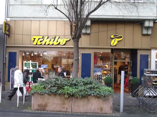 Tchibo Filiale mit Kaffee Bar