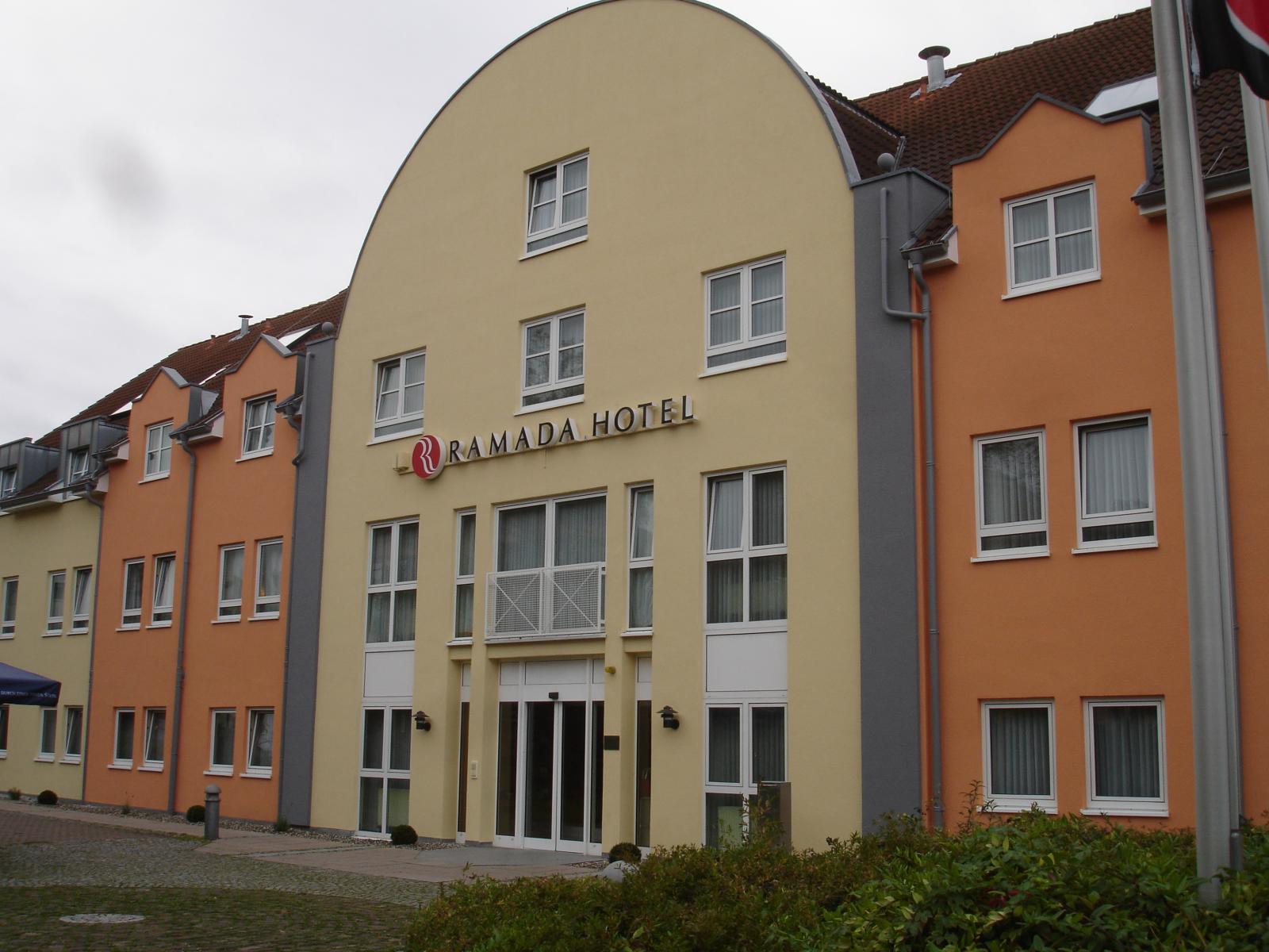 Bild 1 RAMADA-TREFF Page Hotel Hockenheim in Hockenheim