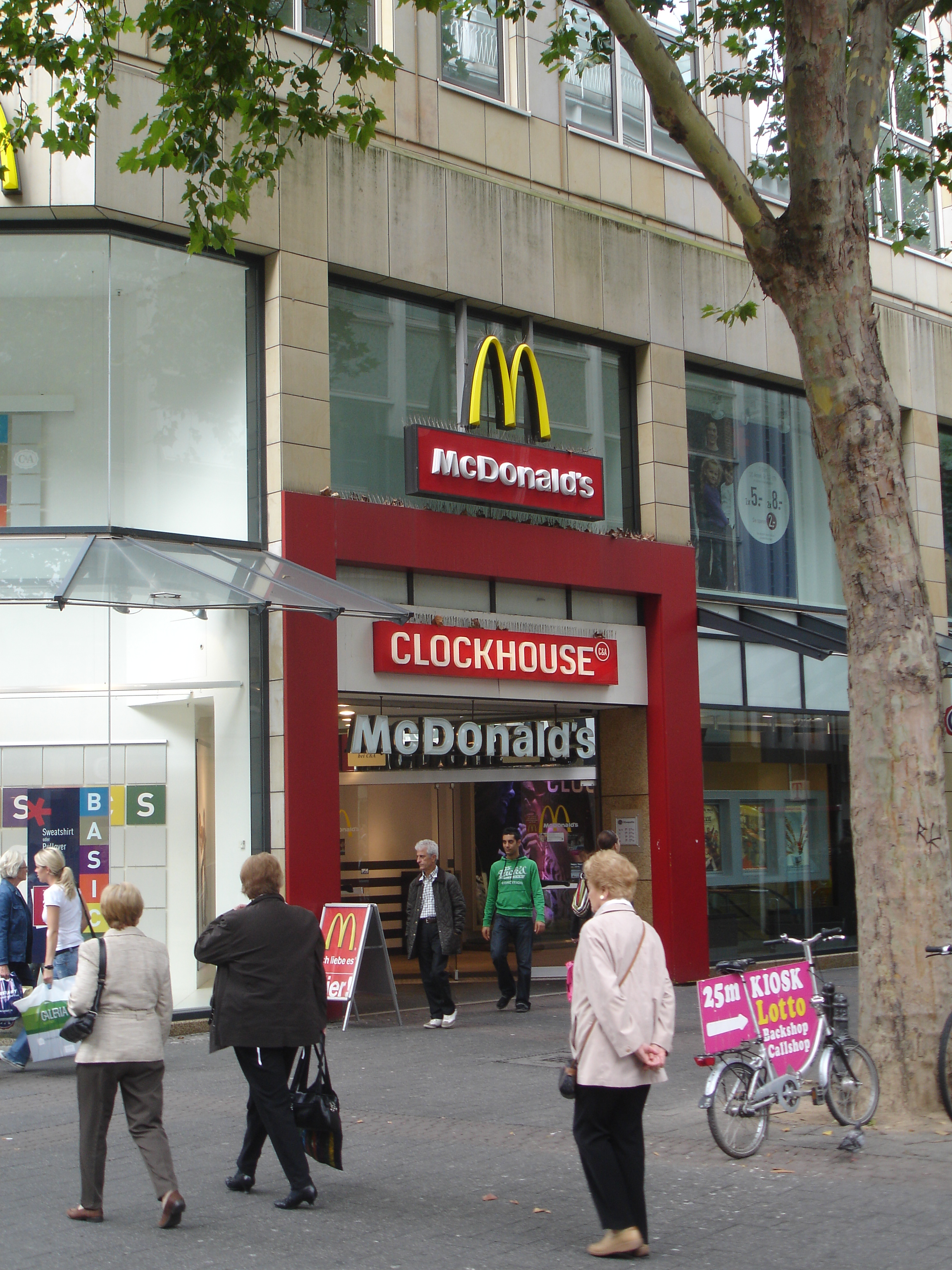 McDonald's Deutschland Inc. Zweigniederlassung München in Schildergasse 60 50667 