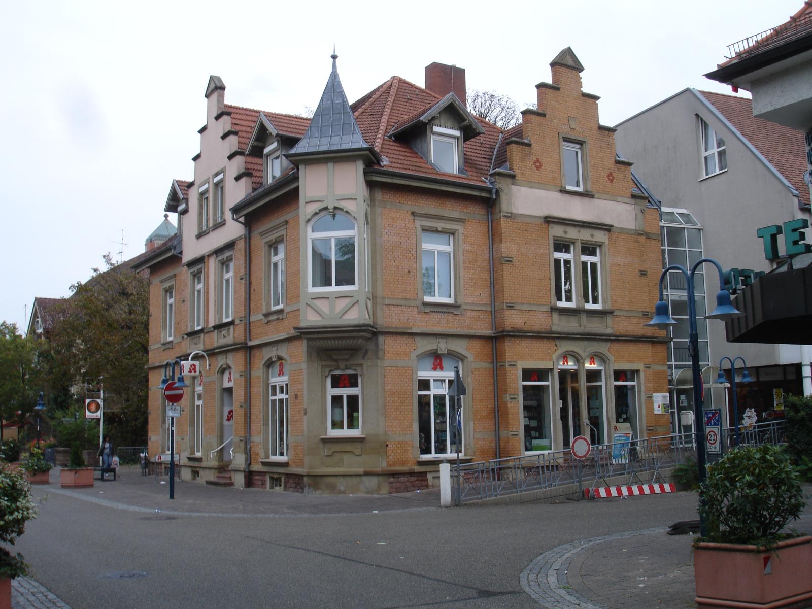 Bild 1 Central-Apotheke in Hockenheim