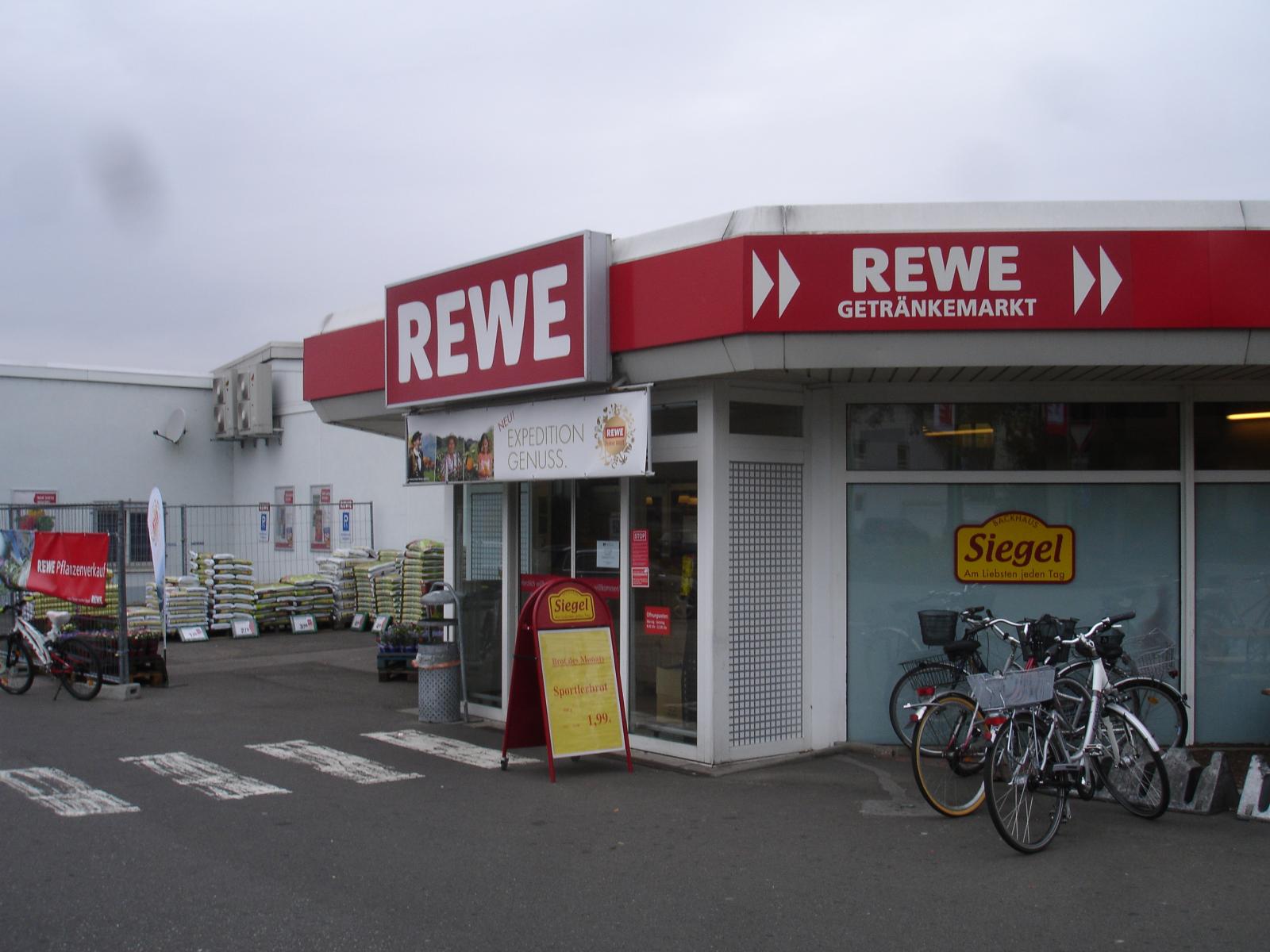 Bild 1 REWE in Hockenheim