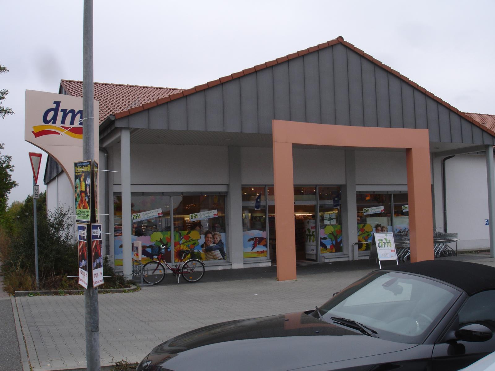 Bild 1 dm-drogerie markt in Hockenheim