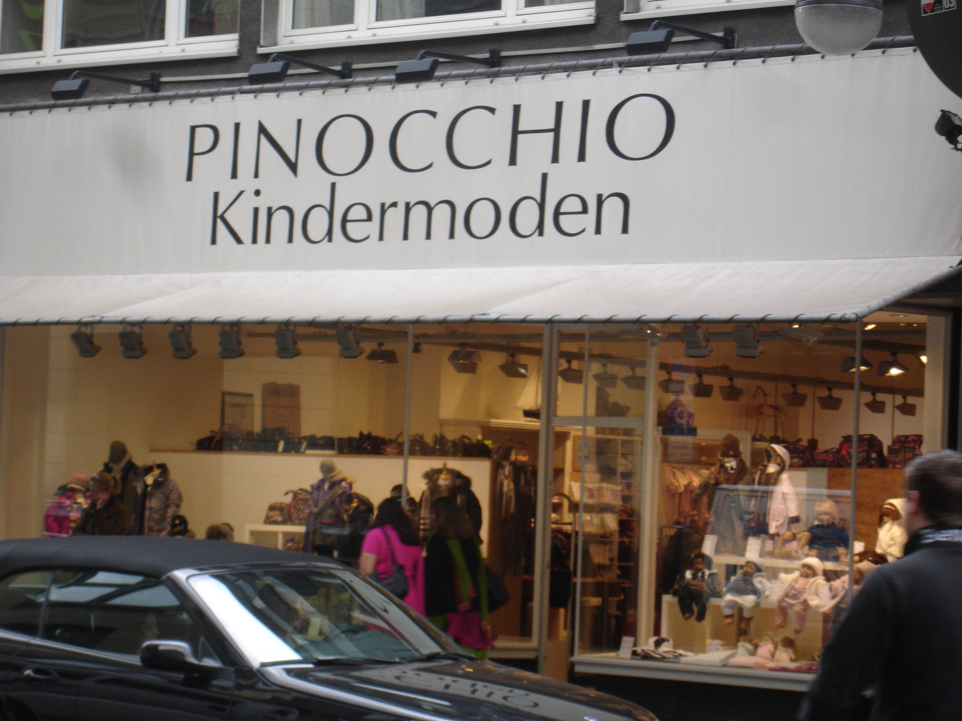 Bild 1 Pinocchio-Kindermoden in Köln