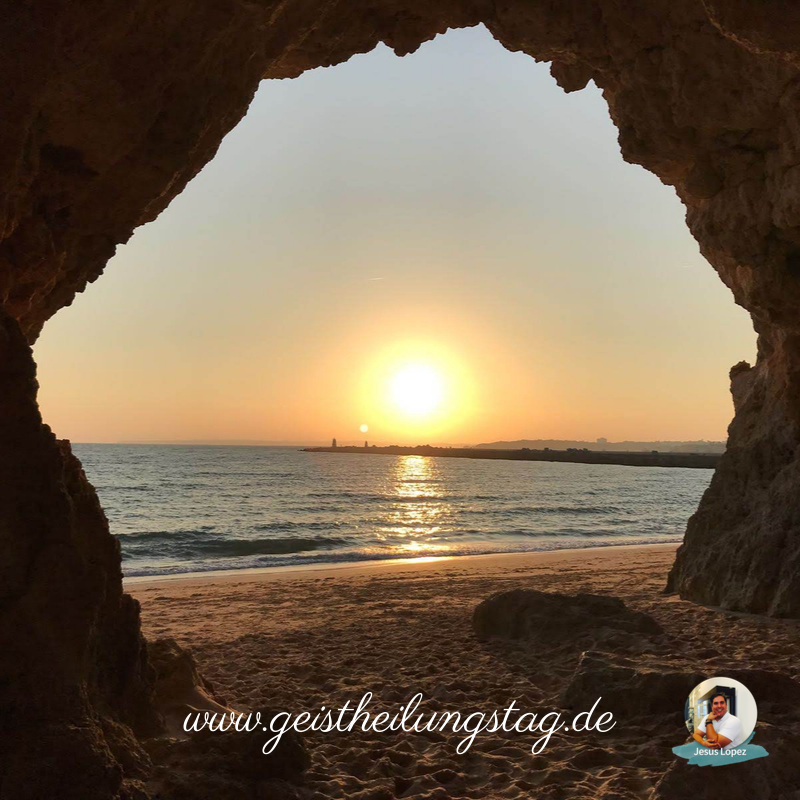 Spirituelle Urlaubsreise 2020 nach Portugal. Höhlenmeditation mit Sonnenuntergang.