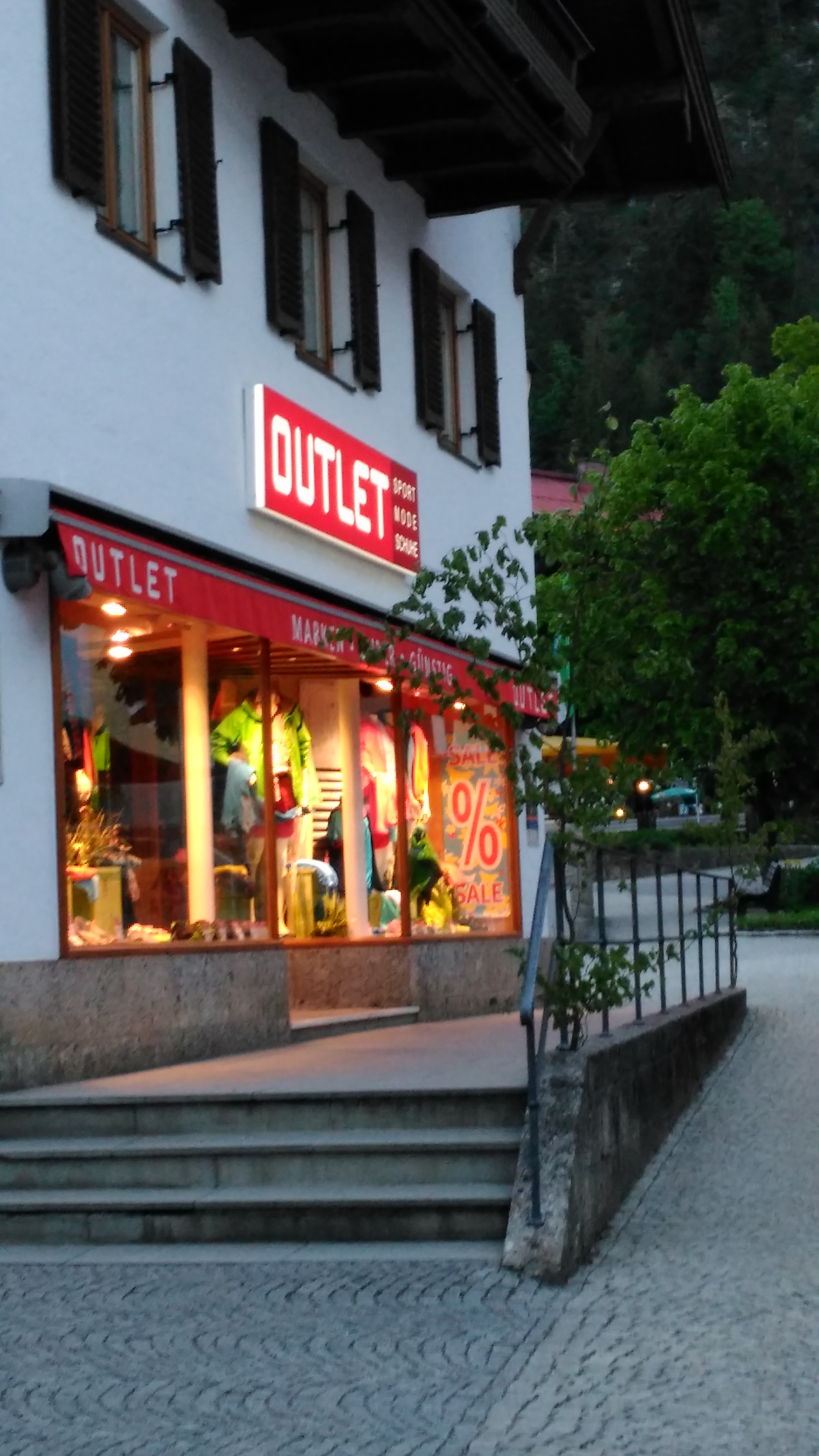 "Outlet" - Shop