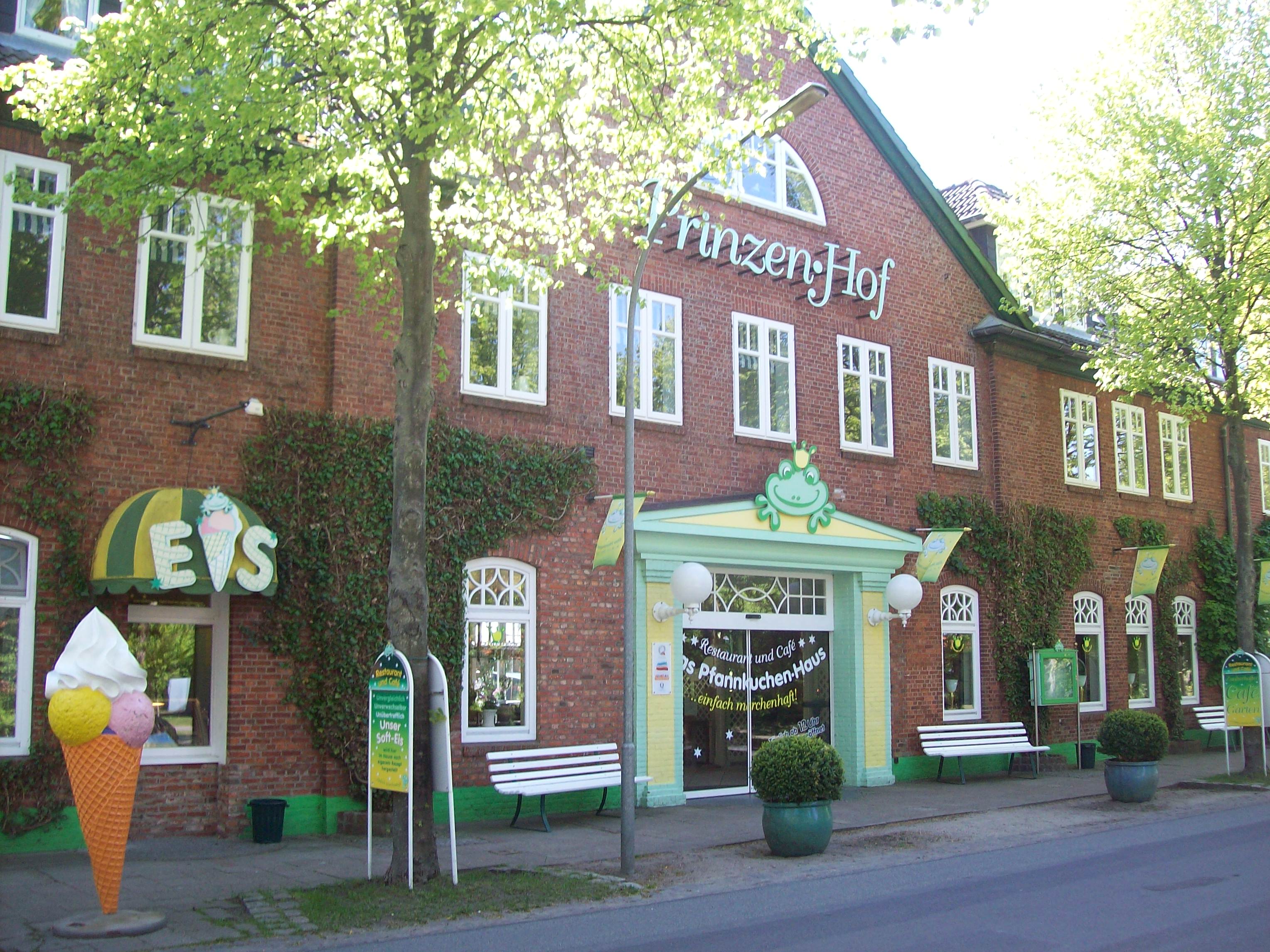Bild 1 Prinzen Ingrid u. Winfried Das Pfannkuchen-Haus in Wyk auf Föhr
