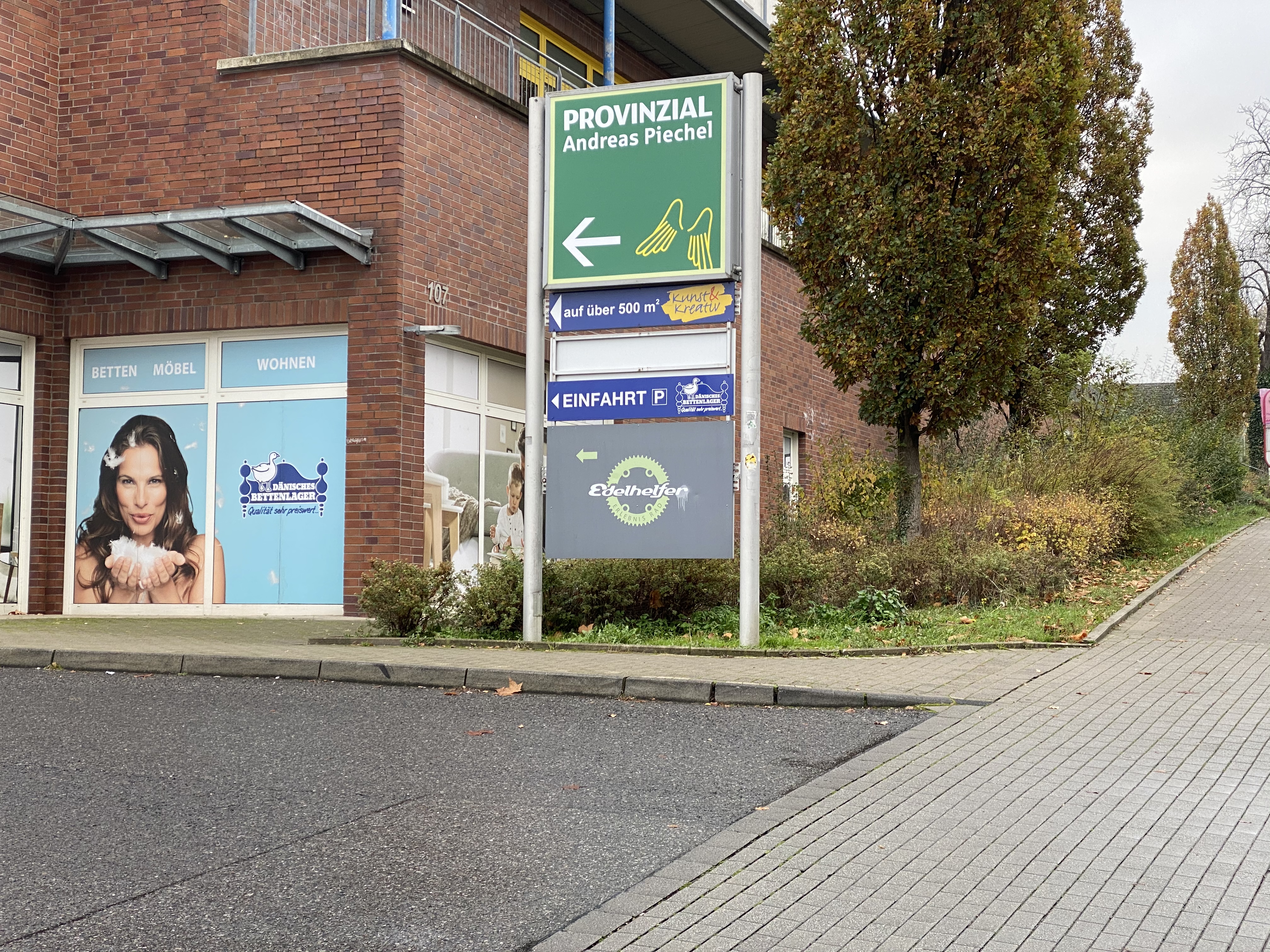 Bild 2 Provinzial Geschäftsstelle Piechel in Dortmund