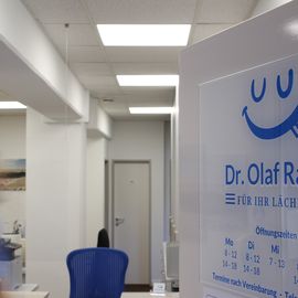 Herzlich willkommen in unserer Praxis: Zahnarzt Dr. Olaf Rauer, Hamburg-Bergedorf