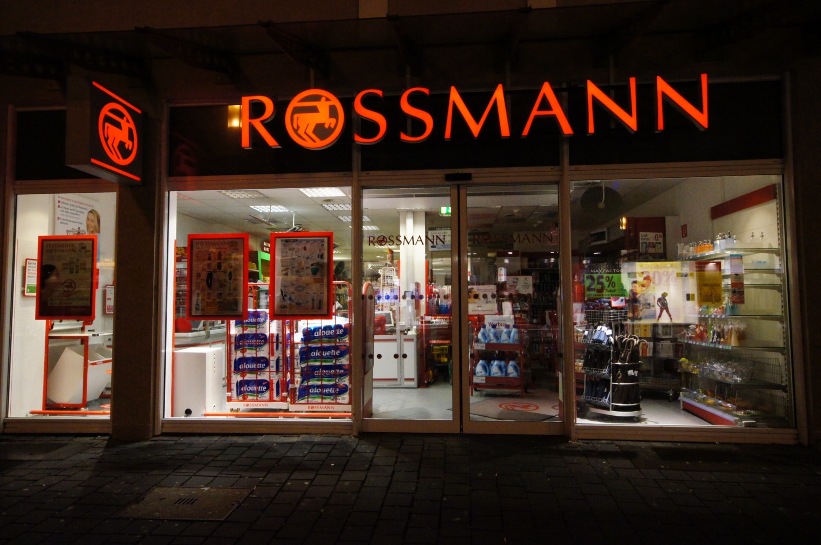 Bild 1 Rossmann Drogeriemärkte in Bielefeld