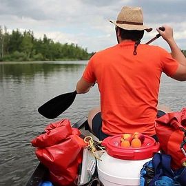 Auf geführten Touren (Outdoor-Guide) beinahe lautlos mit dem Fluss/ See verschmilzen und dahingleiten... Vorbei an Otter, Biber, Graureiher und Wildgänsen