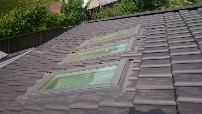 Velux 
Dachziegel 
Dachfenster 
Dachsanierung 
Steildach 