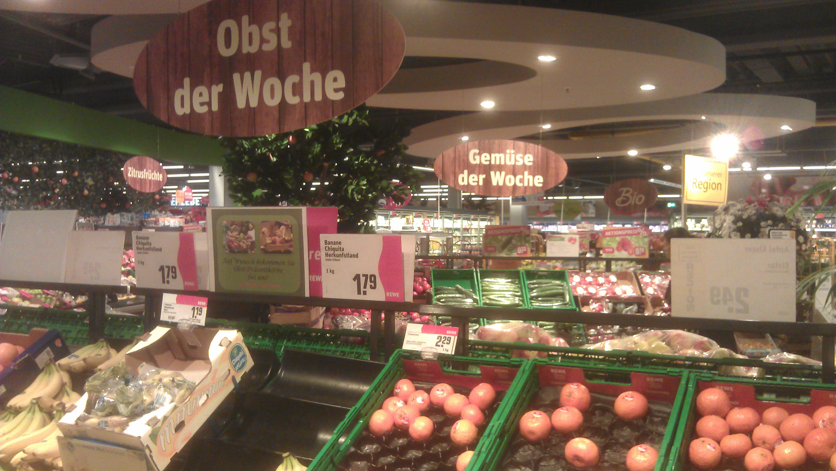 Bild 2 REWE in Schenefeld