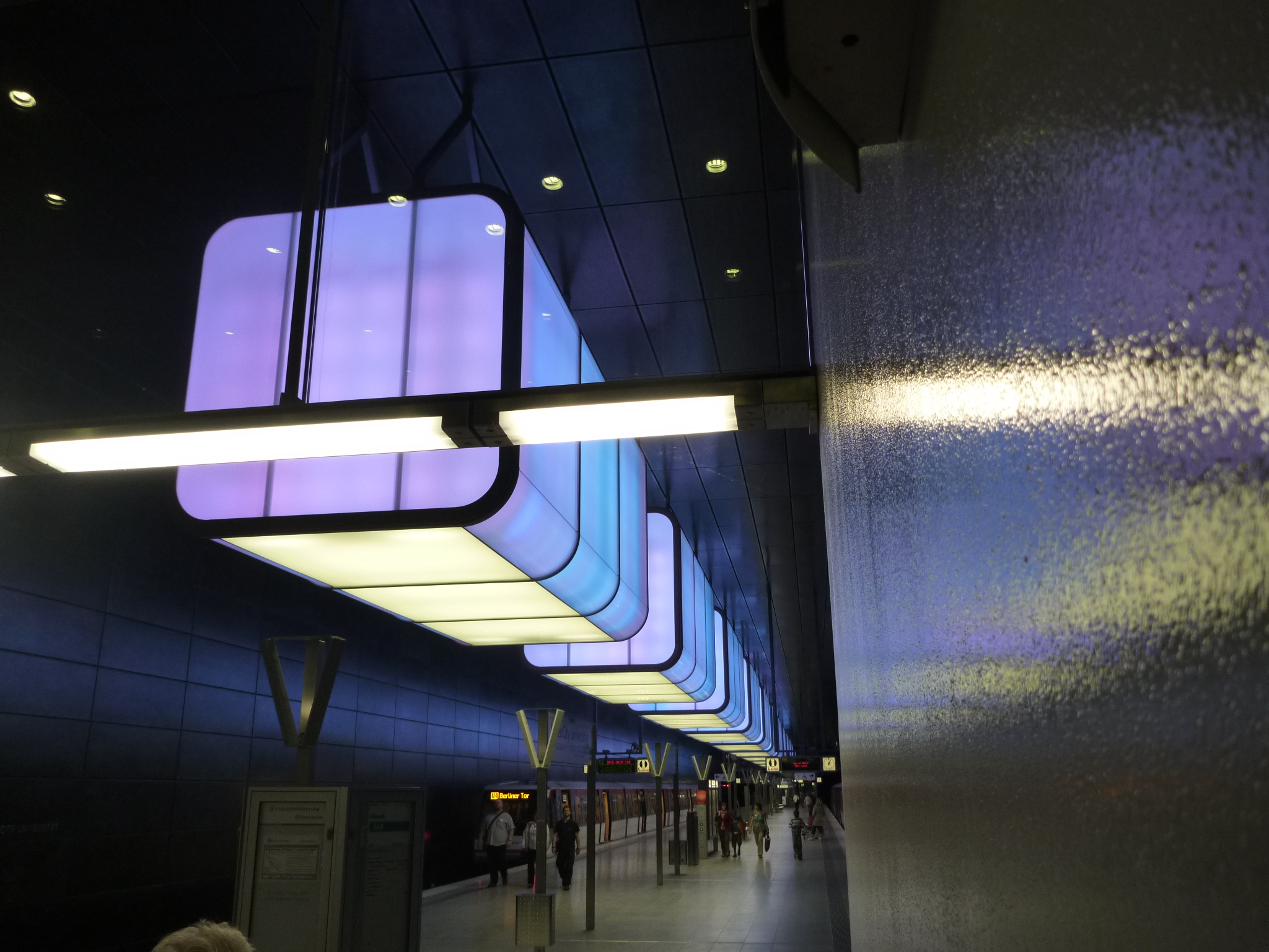 Haltestelle U4 - Hafencity Universität - Illumination
