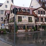 Zum Gulden Stern Historische Bratwurstküche in Nürnberg