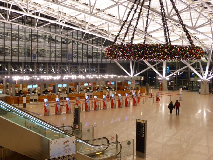 Nutzerbilder Werbung am Flughafen