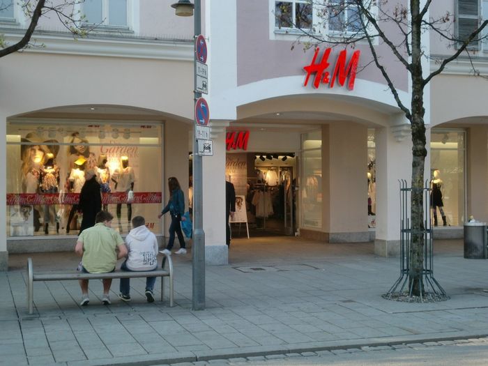 H&M