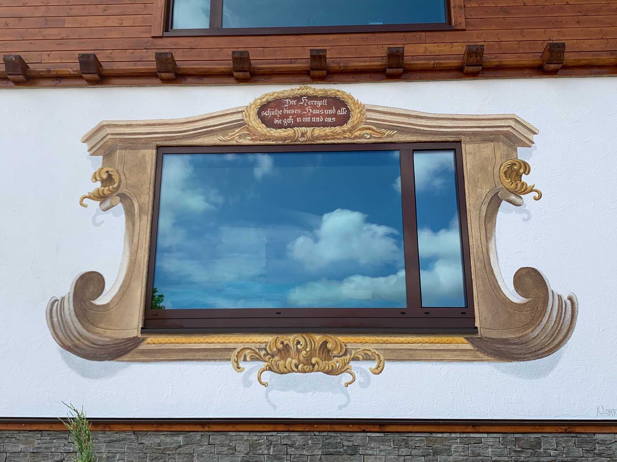 Fassadenmalerei am Hotel Steigalm im Westerwald, gemalt von Konstanze Lohrmann