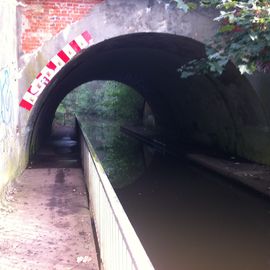 Die Eisenbahntunnel - Unterführung am Huder Bach zur Klosterruine