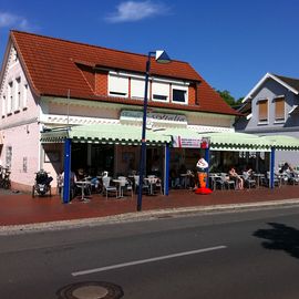 Italia Eis Cafe in Hude - bei 30 °C läuft das Geschäft