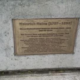 Kunsthalle in Bremen - Denkmal des Dichters Heinrich Heine von Waldemar Grzimek - Info Tafel