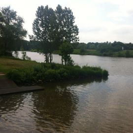 Meerbach fließt in die Weser