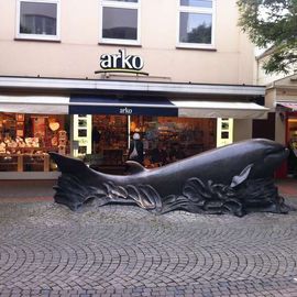 Wal Plastik von Uwe Hässler in Bremen