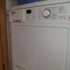 MIELE Kondensat Trockner T 4462C