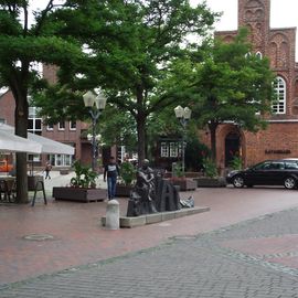 Verkehrsverein Wildeshausen Überbringer der Alexanderreliquie durch Waltbert am alten Rathaus