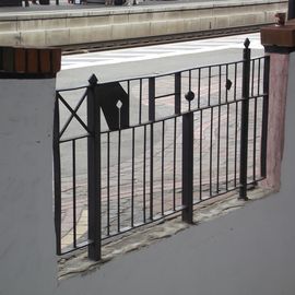 Hundertwasserbahnhof in Uelzen Expo Projekt 2000 - Müll sieht man eher weniger, schönes Geländer