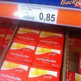 Eigenmarke der Famila Verbrauchermärkte 250g Butter für 0,85 €