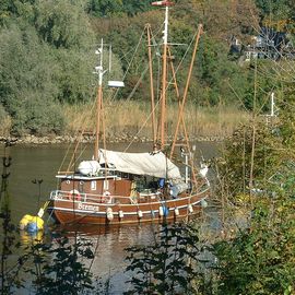 Bund für Umwelt und Naturschutz -  Schiff in der Lesum