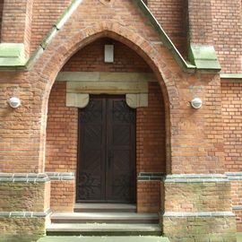 Evangelische Kirche, Gemeinde Alt-Aumund in Bremen Nord - Seiteneingang