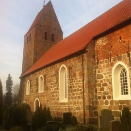 St.-Johannes-Kirche - Evangelisch-lutherische Kirchengemeinde Wiefelstede in Wiefelstede