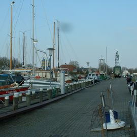 Blick vom  Vareler Brauhaus auf den Vareler Hafen