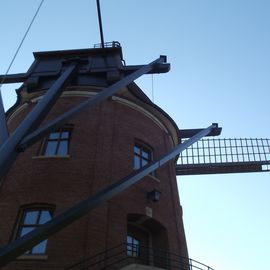 In der Wiefelsteder Straße steht die nachgebaute Rügenwalder Mühle
