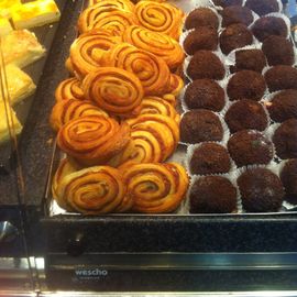 Bäckerei Konditorei Kolls im famila Markt - Autobahnabfahrt Quickborn