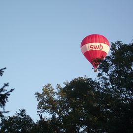 swb AG Stadtwerke Bremen - Hei&szlig;luftballon &uuml;ber Ganderkesee - Kennzeichen D-OEFS