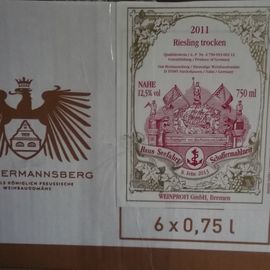 Zwei Schachteln Schafferwein 2013