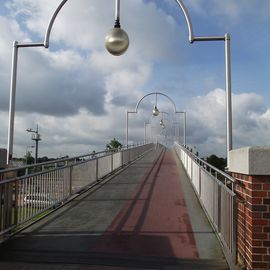 Brücke zu den Schleusen