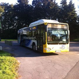 VWG Verkehr und Wasser in Oldenburg - Bus an der Haltestelle Kloster Blankenburg