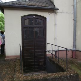 Nebentür beim Kirchensaal