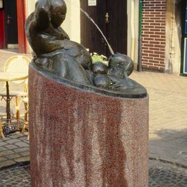 Badestubenbrunnen mit der Skulptur "Beim Bade" in Bremen