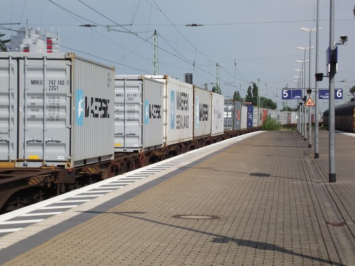 Bahnhof Bremen-Walle - Container aus Bremerhaven