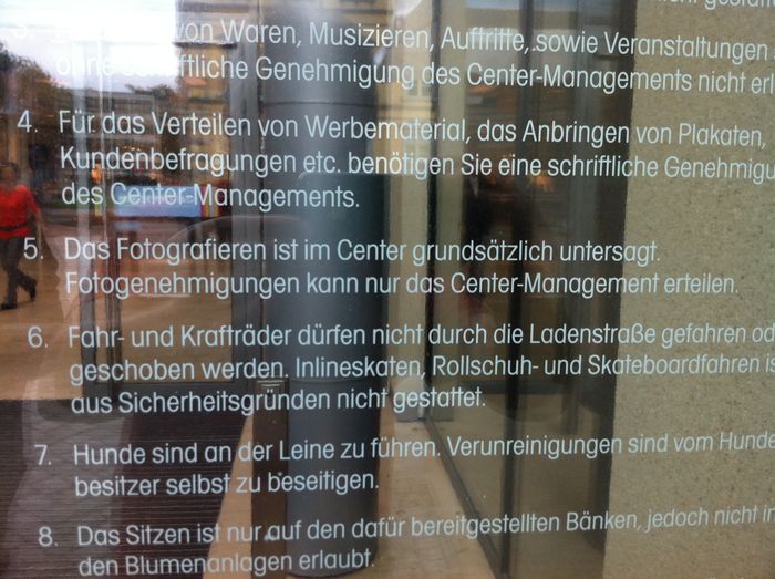 Schlosshöfe Centerordnung - Das Fotografieren ist im Center grundsätzlich untersagt!
